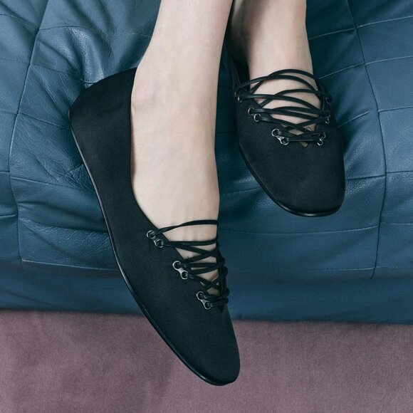 ZARA Satin Effect Ballet Flats Black Size 9 Crisscross Lace-Up Chic Trendy - Picture 1 of 9